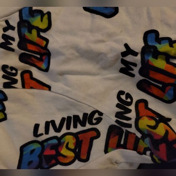 On fire- Living my best life; tee - Picture 4 of 7